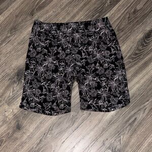 Elaine Rose Floral Black and White Women's Shorts size 8